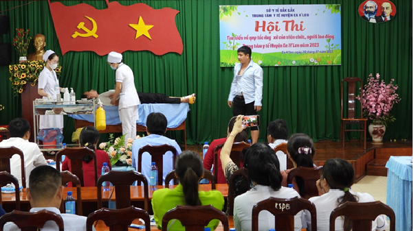 Hội thi tìm hiểu quy tắc ứng xử của viên chức, người lao động Trung tâm y tế huyện Ea H’leo năm 2023